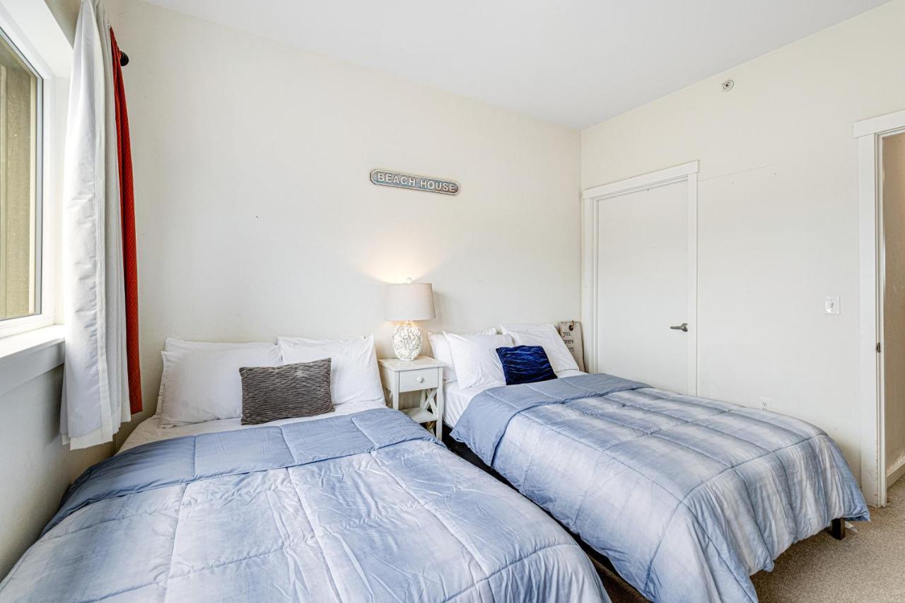 Serenity By The Sea Apartment Рокълей Бийч Екстериор снимка